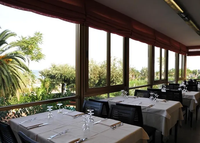 Haway Отель Мартинсикуро