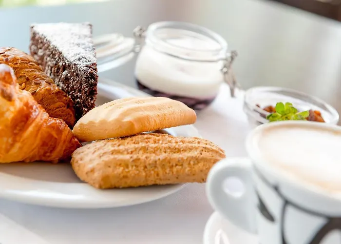 Отель Haway Мартинсикуро